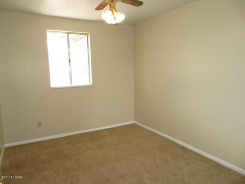 574 E Pomerene Rd, Benson, AZ 85602 photo 9