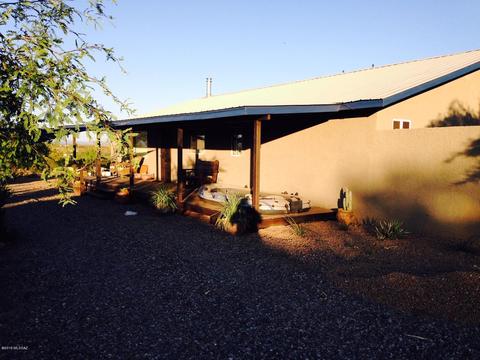 311 E Chuckwagon Loop, Safford, AZ 85546 photo 2