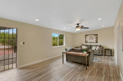 7041 E 5th St, Tucson, AZ 85710 photo 4