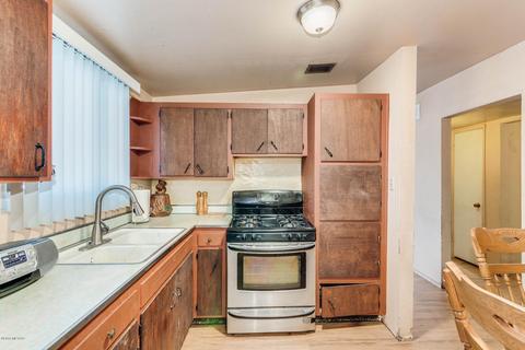5402 S Oregon Dr, Tucson, AZ 85706 photo 6
