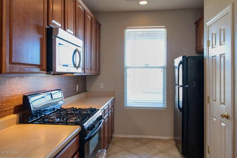 7960 E Revolution, Tucson, AZ 85730 photo 4