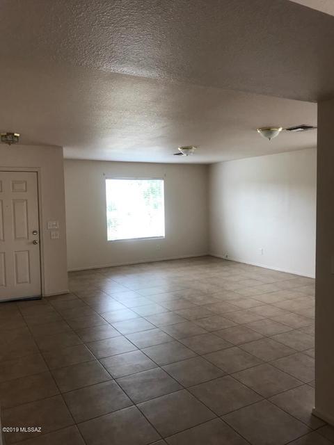 5896 E Tercel Dr, Tucson, AZ 85756 photo 8