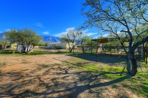3901 E Schroeder Rd, Tucson, AZ 85739 photo 2