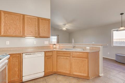 7454 S Pacific Willow Dr, Tucson, AZ 85747 photo 4
