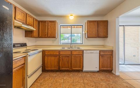 608 E Savannah St, Vail, AZ 85641 photo 7