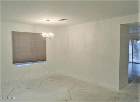 5886 E Cedarbird Dr, Tucson, AZ 85756 photo 3