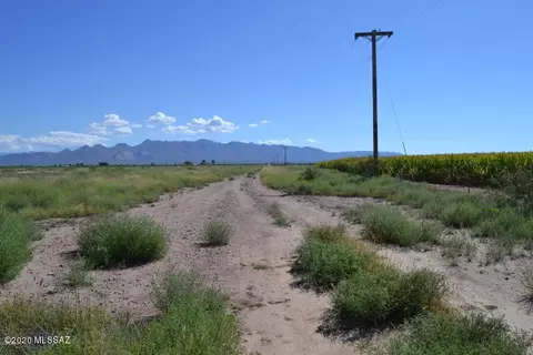 4152 W Hedges Rd, Elfrida, AZ 85610 photo 2