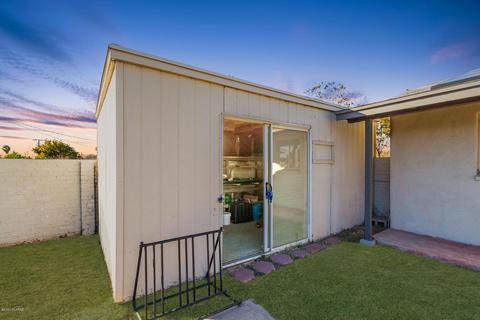 6282 E Sylvane St, Tucson, AZ 85711 photo 18
