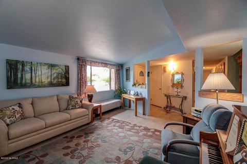 6134 E Adobe Pl, Tucson, AZ 85712 photo 2