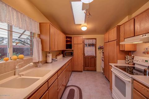 6134 E Adobe Pl, Tucson, AZ 85712 photo 6