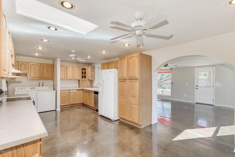 8230 E 18th St, Tucson, AZ 85710 photo 4