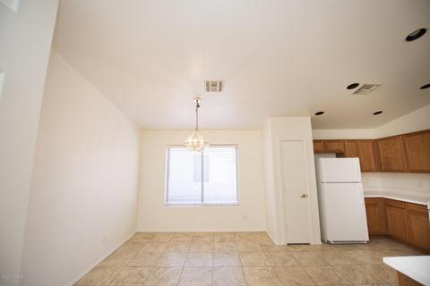 7632 S Athel Tree Dr, Tucson, AZ 85747 photo 8