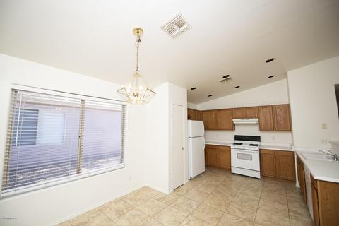 7632 S Athel Tree Dr, Tucson, AZ 85747 photo 9