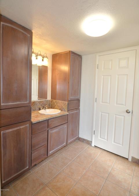 681 E Nashville Ave, Vail, AZ 85641 photo 6