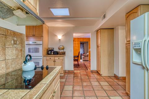 9349 E Daniel Pl, Tucson, AZ 85710 photo 8