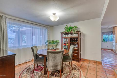 9349 E Daniel Pl, Tucson, AZ 85710 photo 3