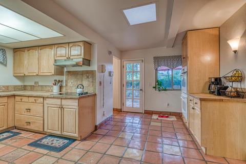 9349 E Daniel Pl, Tucson, AZ 85710 photo 7