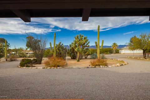 6426 E Printer Udell St, Tucson, AZ 85710 photo 2