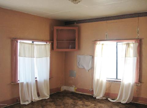 206 E Maley St, Willcox, AZ 85643 photo 2