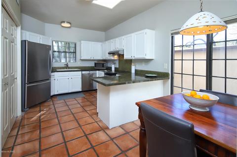 5383 E Francisco Loop, Tucson, AZ 85712 photo 5