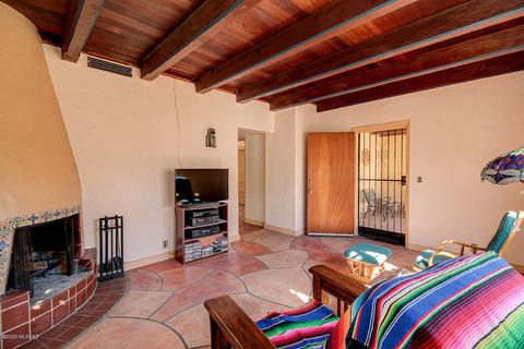 901 E Hedrick Dr, Tucson, AZ 85719 photo 8