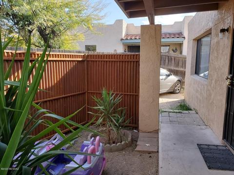 10 E Mills Dr, Tucson, AZ 85705 photo 3