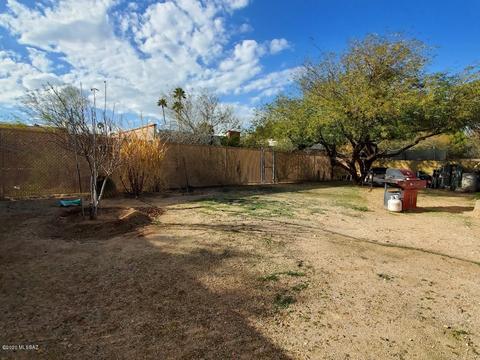 10 E Mills Dr, Tucson, AZ 85705 photo 13