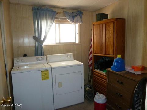 504 E Hillcrest Dr, Benson, AZ 85602 photo 8