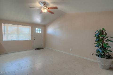 3718 E Shepherd Pl, Tucson, AZ 85713 photo 7