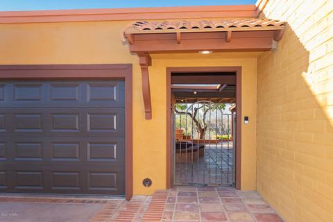 830 W Roller Coaster Rd, Tucson, AZ 85704 photo 3