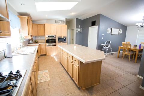 585 N Slate Dr, Vail, AZ 85641 photo 7