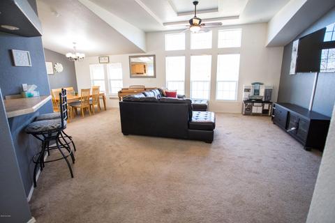 585 N Slate Dr, Vail, AZ 85641 photo 3