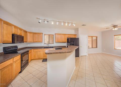 7440 E Fair Meadows Loop, Tucson, AZ 85756 photo 8