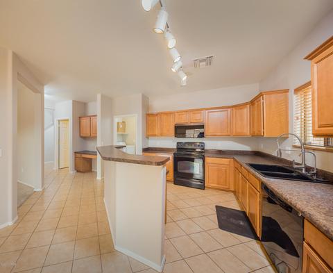7440 E Fair Meadows Loop, Tucson, AZ 85756 photo 5