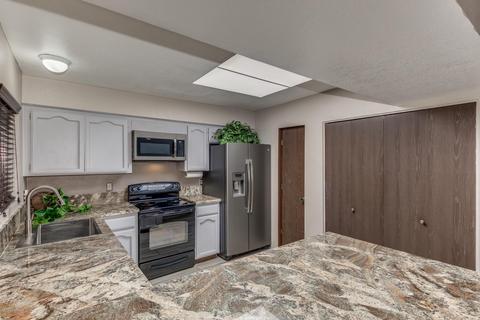 295 E Root Way, Tucson, AZ 85705 photo 6