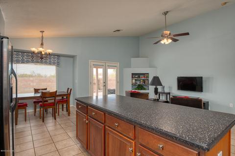 10106 E Axe Handle Ct, Tucson, AZ 85748 photo 14