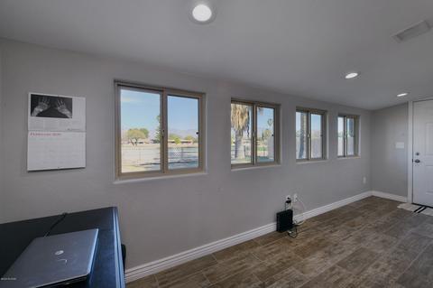 8731 E Burning Tree Dr, Tucson, AZ 85710 photo 17