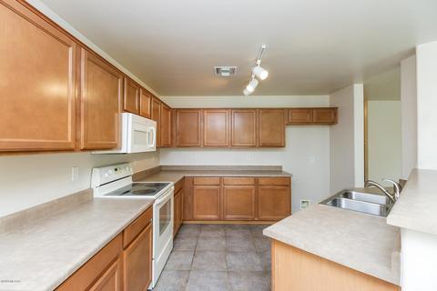 4169 E Agate Knoll Dr, Tucson, AZ 85756 photo 2