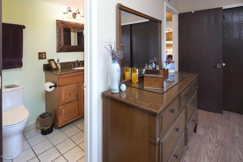 7712 E Kenyon Dr, Tucson, AZ 85710 photo 12