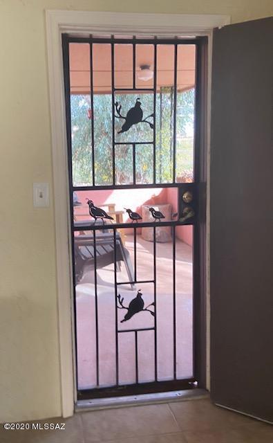 455 E Blacklidge Dr, Tucson, AZ 85705 photo 11
