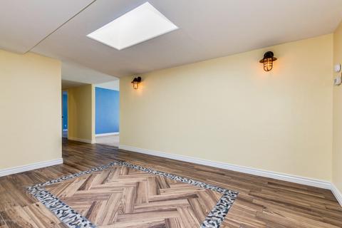 6850 E River Rd, Tucson, AZ 85750 photo 4