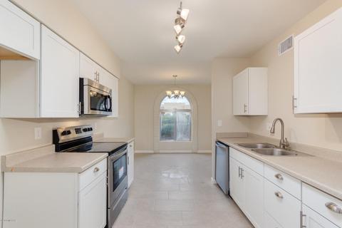 637 E Savannah St, Vail, AZ 85641 photo 3