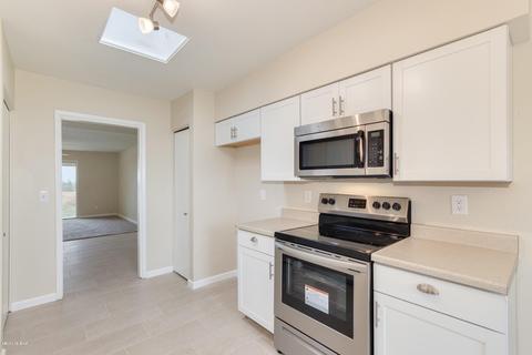 637 E Savannah St, Vail, AZ 85641 photo 8