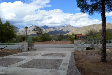 8822 E Snyder Rd, Tucson, AZ 85749 photo 4