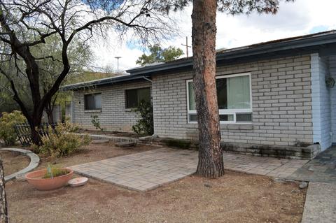 8822 E Snyder Rd, Tucson, AZ 85749 photo 5