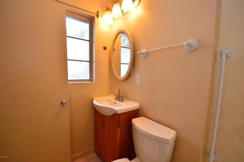 5633 E 18th St, Tucson, AZ 85711 photo 9