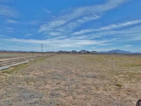 8695 N Ingram Rd, Willcox, AZ 85643 photo 3