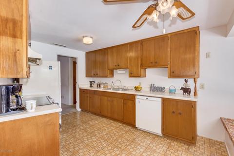 8450 E 2nd Pl, Tucson, AZ 85710 photo 5