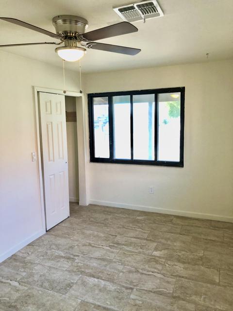 318 E Aircraft Rd, Tucson, AZ 85706 photo 10