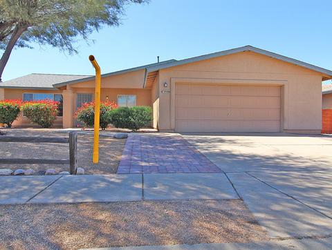 7808 S Danforth Ave, Tucson, AZ 85747 photo 1